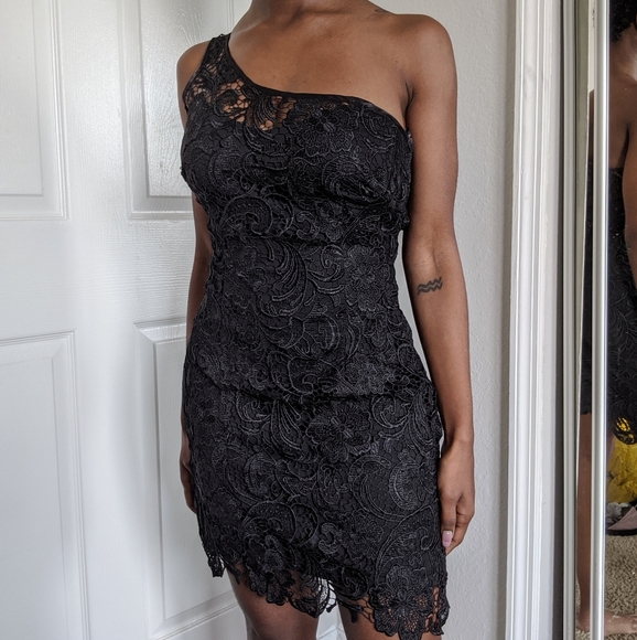 ❗SOLD❗One-Shoulder "Lace" Dress - Picture 6 of 7